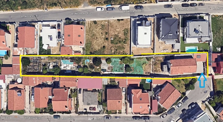 Moradia T4 para Venda em Alcabideche Planta 1