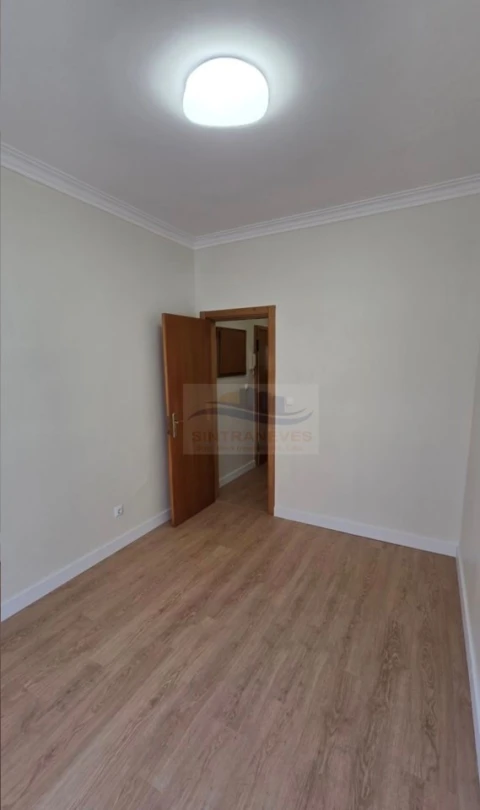 Apartamento T2 para Venda em Mina de Água