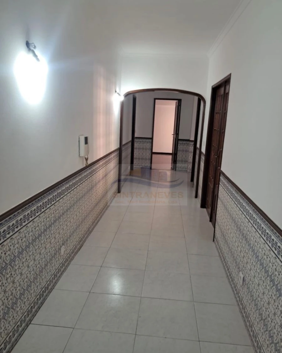Apartamento T3 para Venda em Massamá e Monte Abraão Foto 12