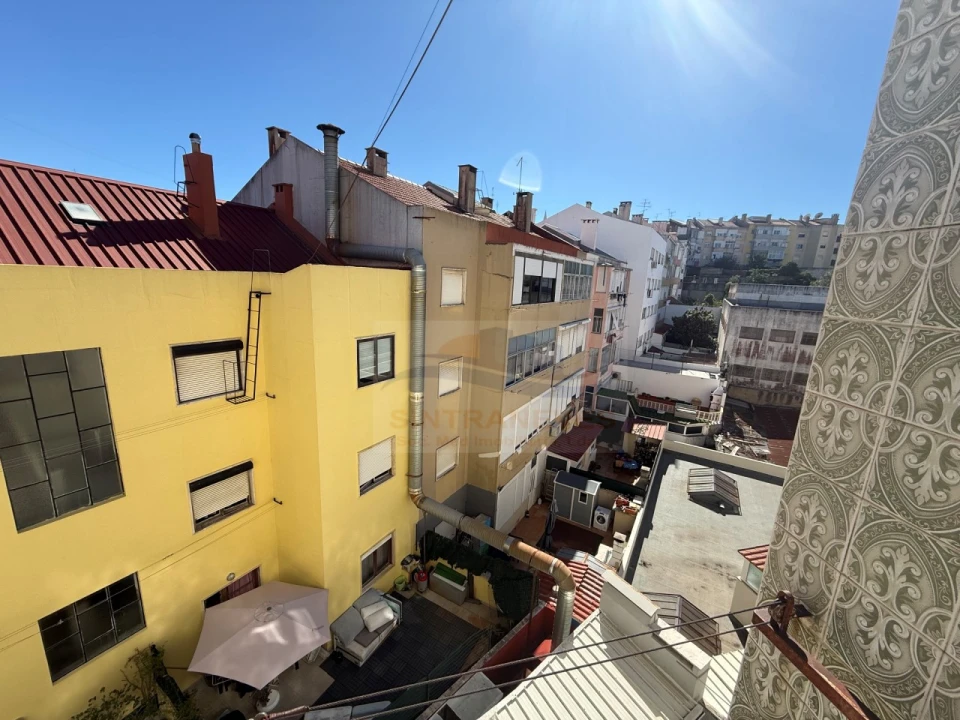 Apartamento T2 para Venda em Venteira Foto 2