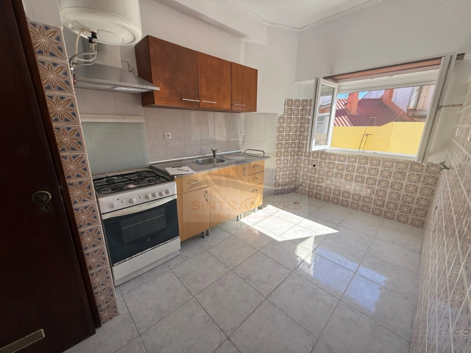 Apartamento T2 para Venda em Venteira Foto 1