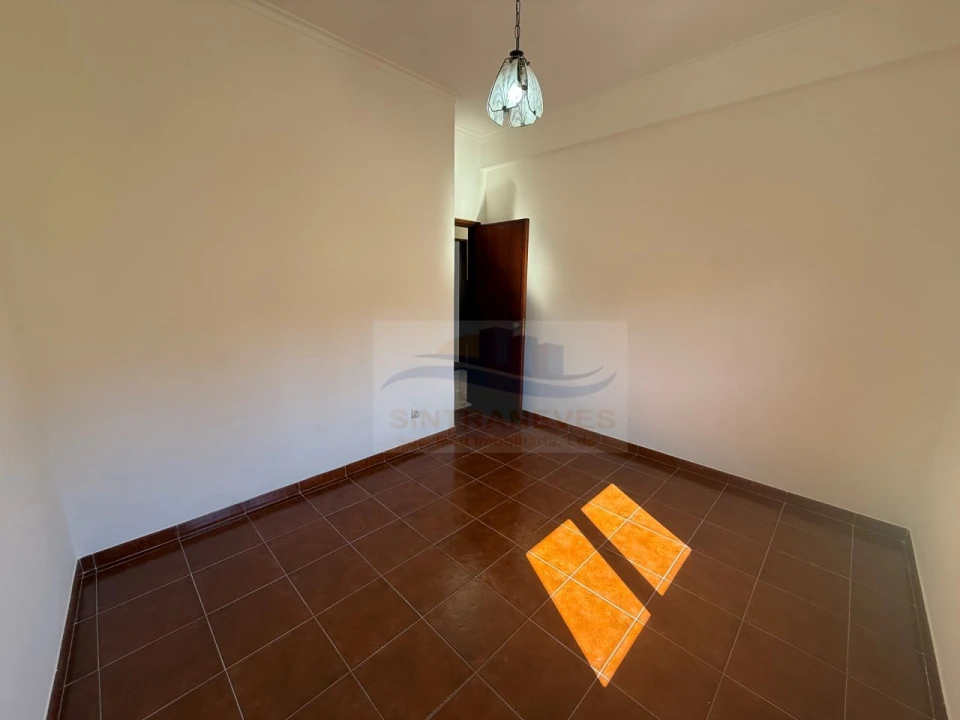 Apartamento T2 para Venda em Venteira Foto 17