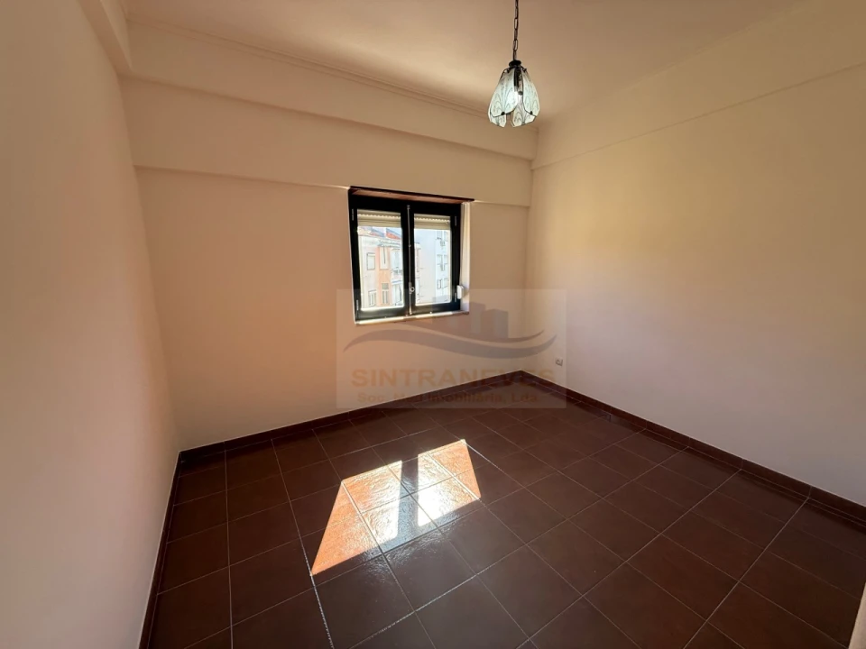 Apartamento T2 para Venda em Venteira Foto 18