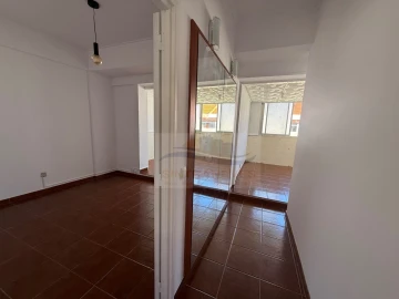 Apartamento T2 para Venda em Venteira