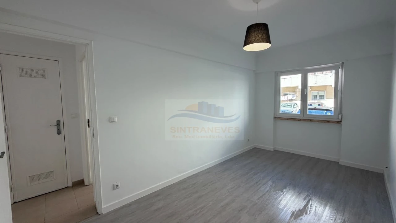 Apartamento T2 para Venda em Falagueira-Venda Nova Foto 7