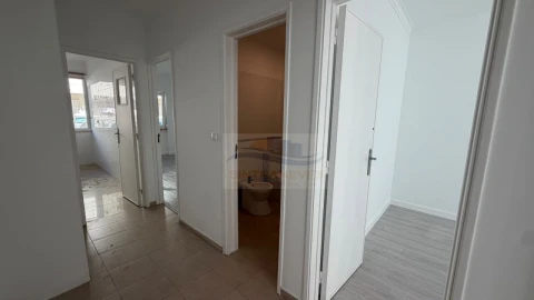 Apartamento T2 para Venda em Falagueira-Venda Nova