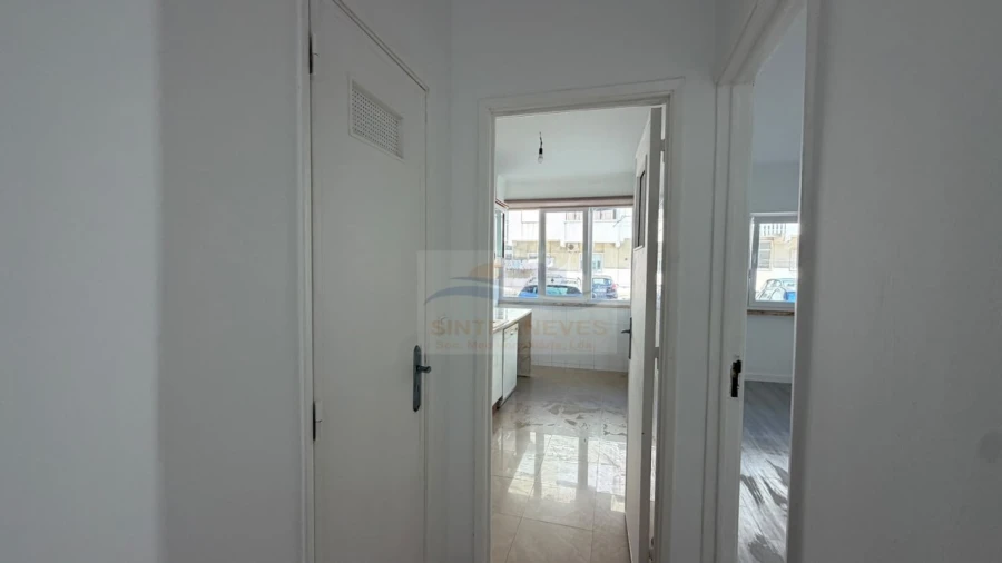 Apartamento T2 para Venda em Falagueira-Venda Nova Foto 5