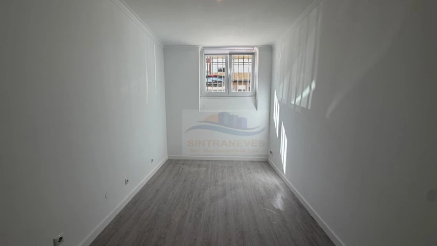 Apartamento T2 para Venda em Falagueira-Venda Nova Foto 18