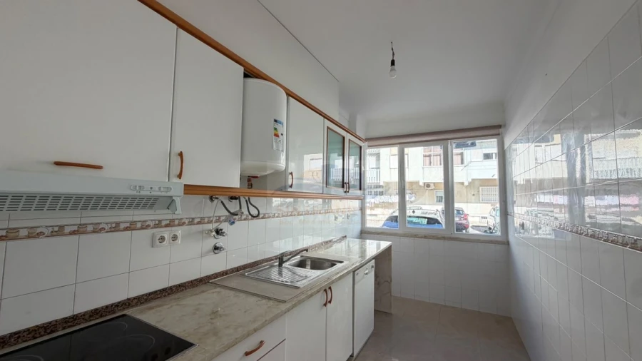Apartamento T2 para Venda em Falagueira-Venda Nova