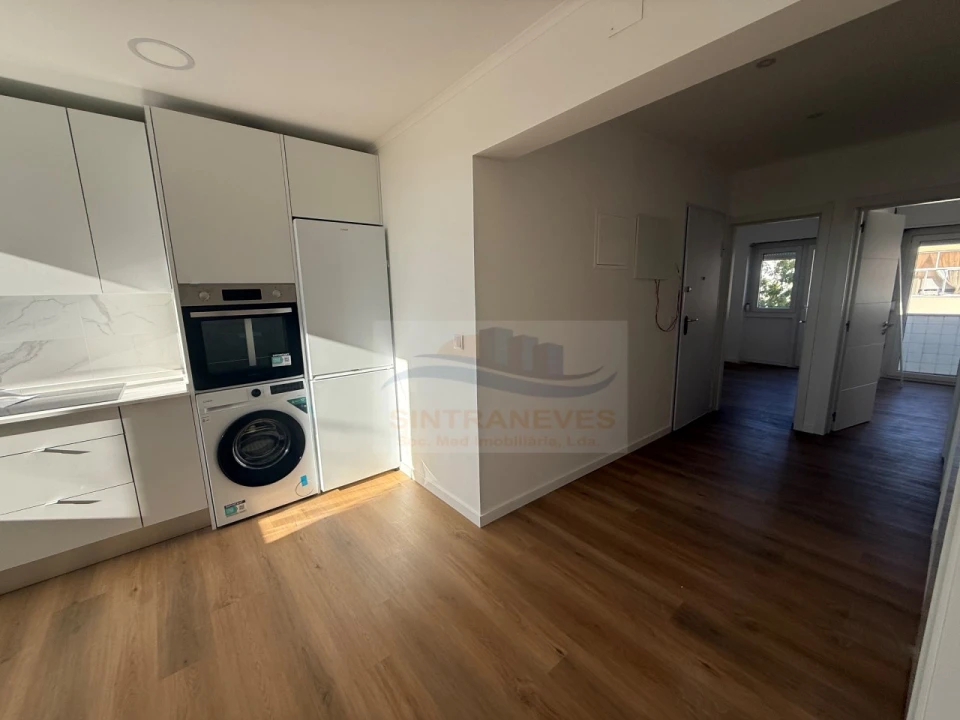 Apartamento T2 para Venda em Falagueira-Venda Nova Foto 1