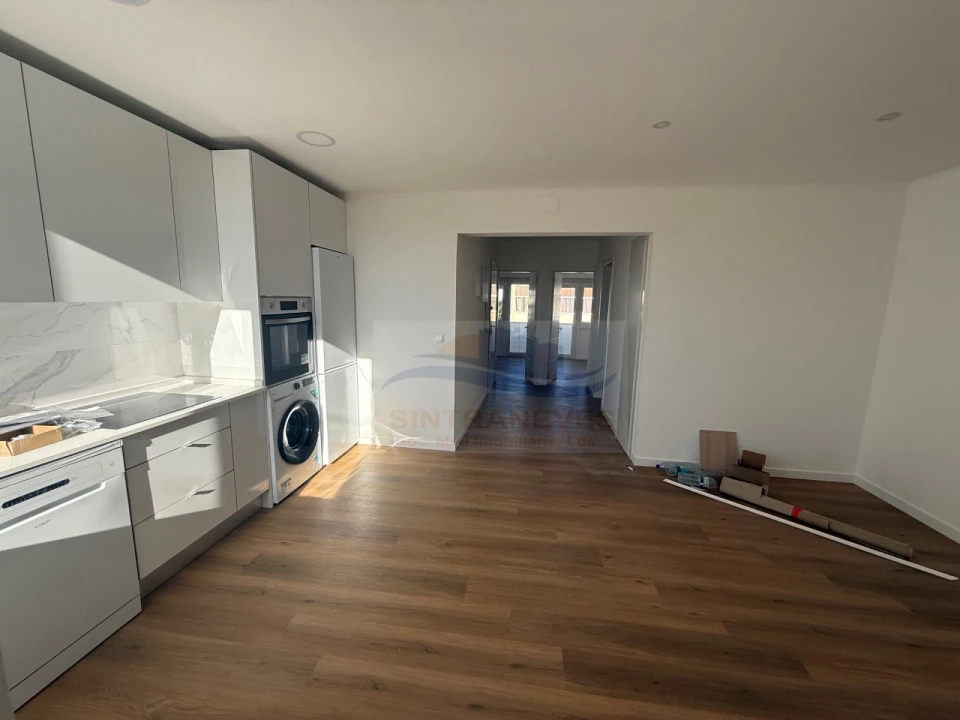 Apartamento T2 para Venda em Falagueira-Venda Nova Foto 20