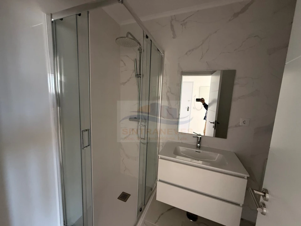 Apartamento T2 para Venda em Falagueira-Venda Nova Foto 22