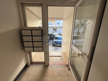 Apartamento T2 para Venda em Falagueira-Venda Nova