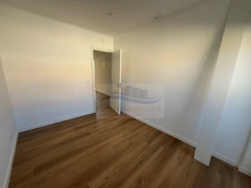 Apartamento T2 para Venda em Falagueira-Venda Nova