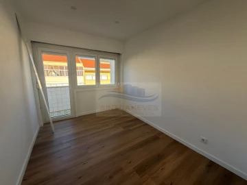 Apartamento T2 para Venda em Falagueira-Venda Nova