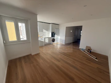 Apartamento T2 para Venda em Falagueira-Venda Nova