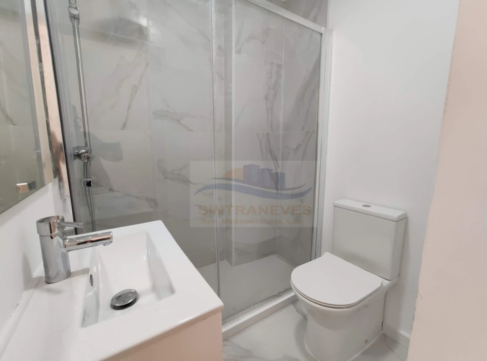Apartamento T2 para Venda em Mina de Água Foto 9