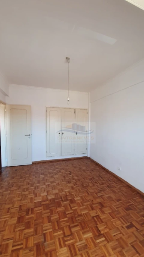 Apartamento T2 para Venda em Falagueira-Venda Nova