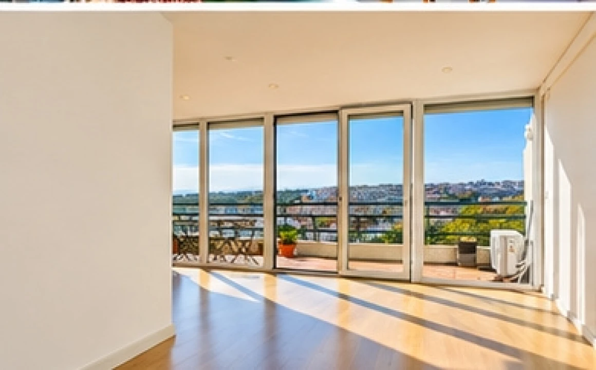 Apartamento T3 para Venda em Almada, Cova da Piedade, Pragal e Cacilhas Foto 4
