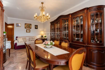 Apartamento T3 para Venda em Quelfes