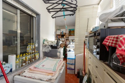 Apartamento T3 para Venda em Quelfes
