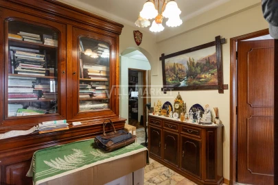 Apartamento T3 para Venda em Quelfes