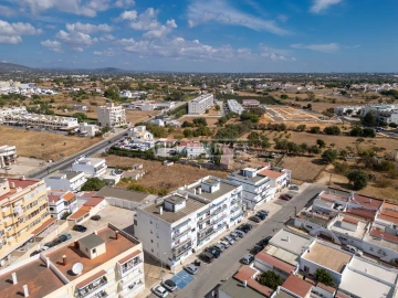 Apartamento T3 para Venda em Quelfes