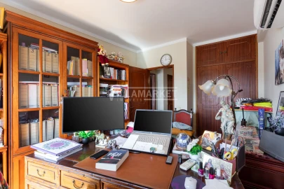 Apartamento T3 para Venda em Quelfes