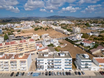Apartamento T3 para Venda em Quelfes