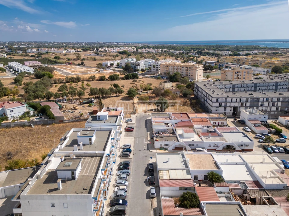 Apartamento T3 para Venda em Quelfes Foto 27