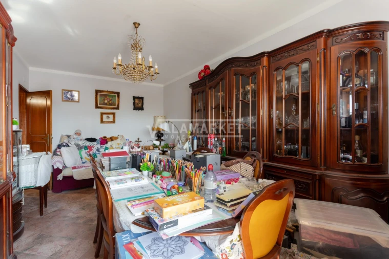 Apartamento T3 para Venda em Quelfes Foto 12