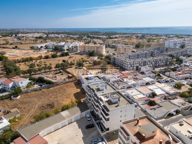 Apartamento T3 para Venda em Quelfes Foto 17