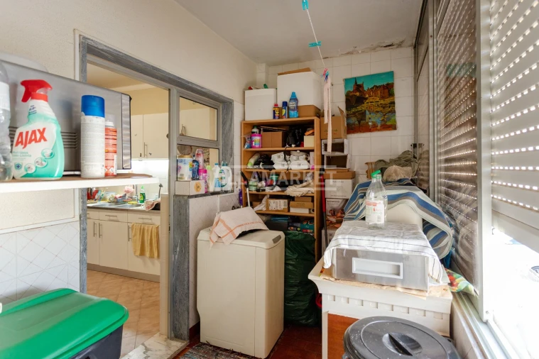 Apartamento T3 para Venda em Quelfes Foto 45