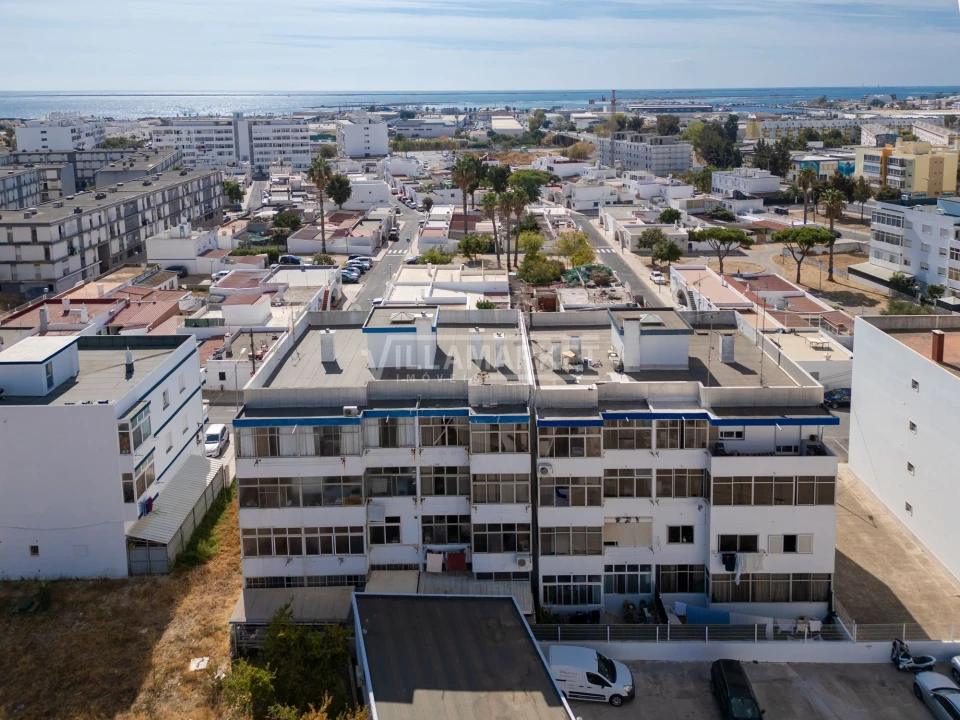 Apartamento T3 para Venda em Quelfes Foto 5