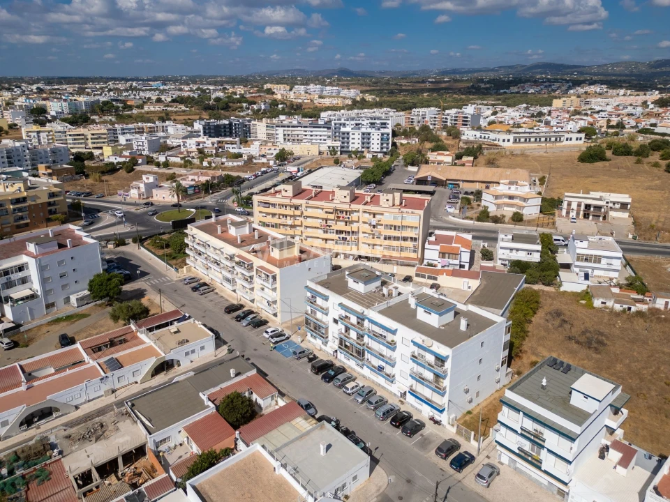 Apartamento T3 para Venda em Quelfes Foto 21