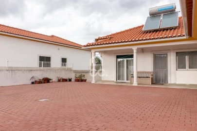 Moradia T3 para Venda em Vilarinho dos Galegos e Ventozelo