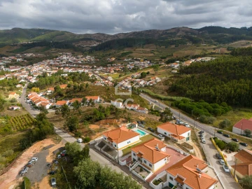 Moradia T3 para Venda em Vilarinho dos Galegos e Ventozelo