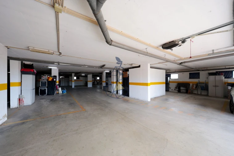 Apartamento T3 para Venda em Portimão Foto 40