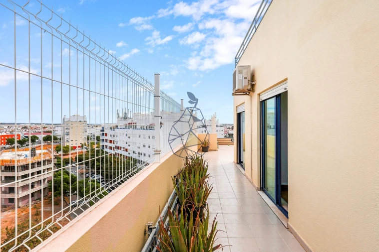 Apartamento T3 para Venda em Portimão Foto 17