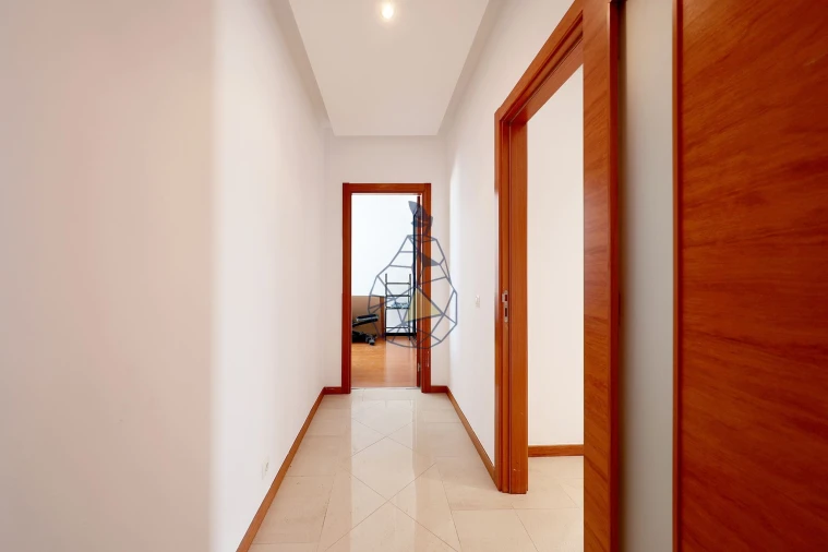 Apartamento T3 para Venda em Portimão Foto 30