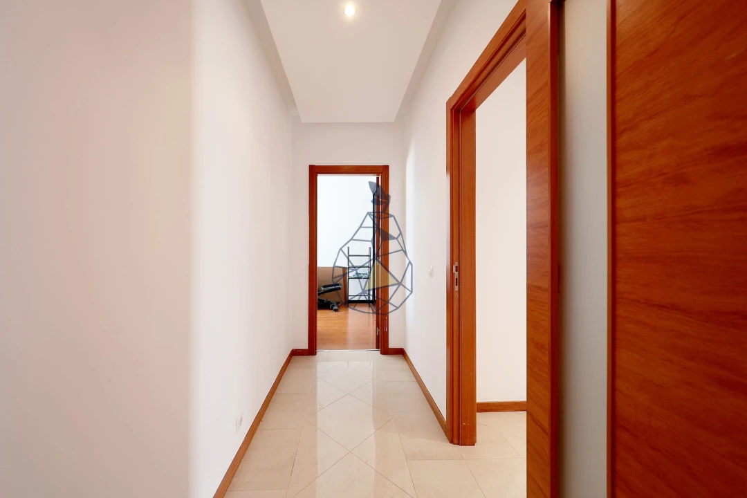 Apartamento T3 para Venda em Portimão Foto 30
