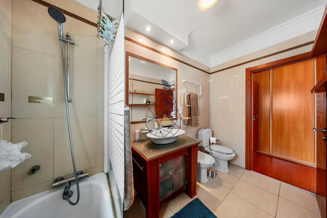 Apartamento T3 para Venda em Portimão Foto 22