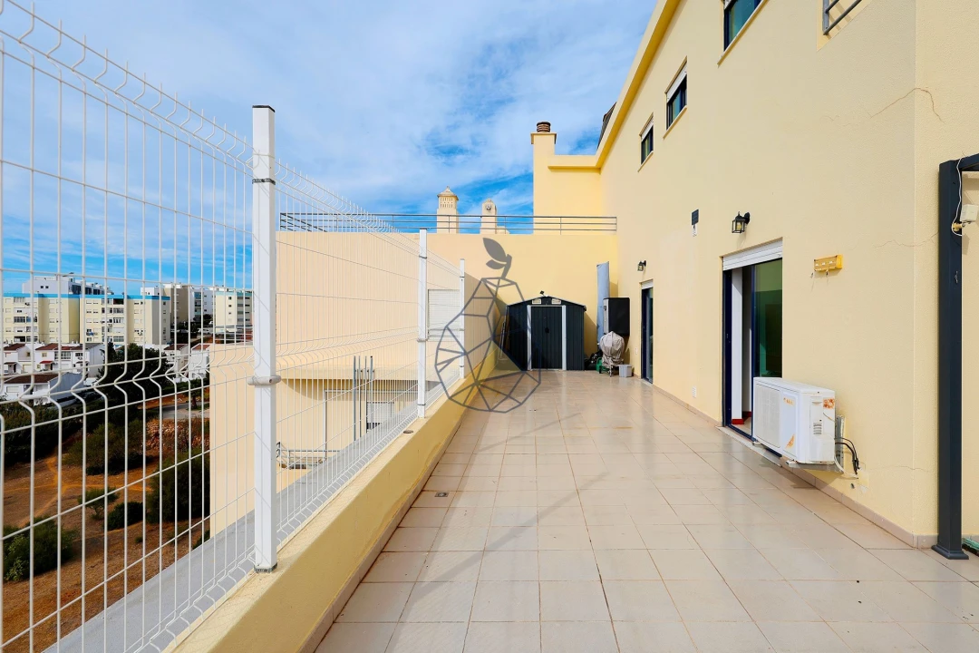 Apartamento T3 para Venda em Portimão Foto 13
