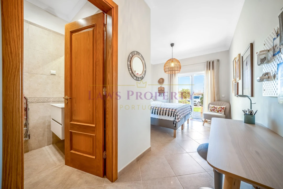 Apartamento T2 para Venda em Lagos (São Sebastião e Santa Maria) Foto 17