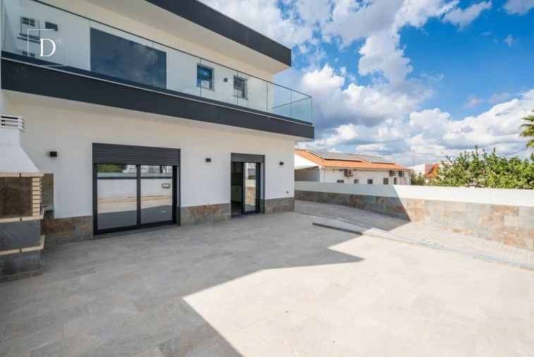 Moradia T3 para Venda em Silves Foto 3