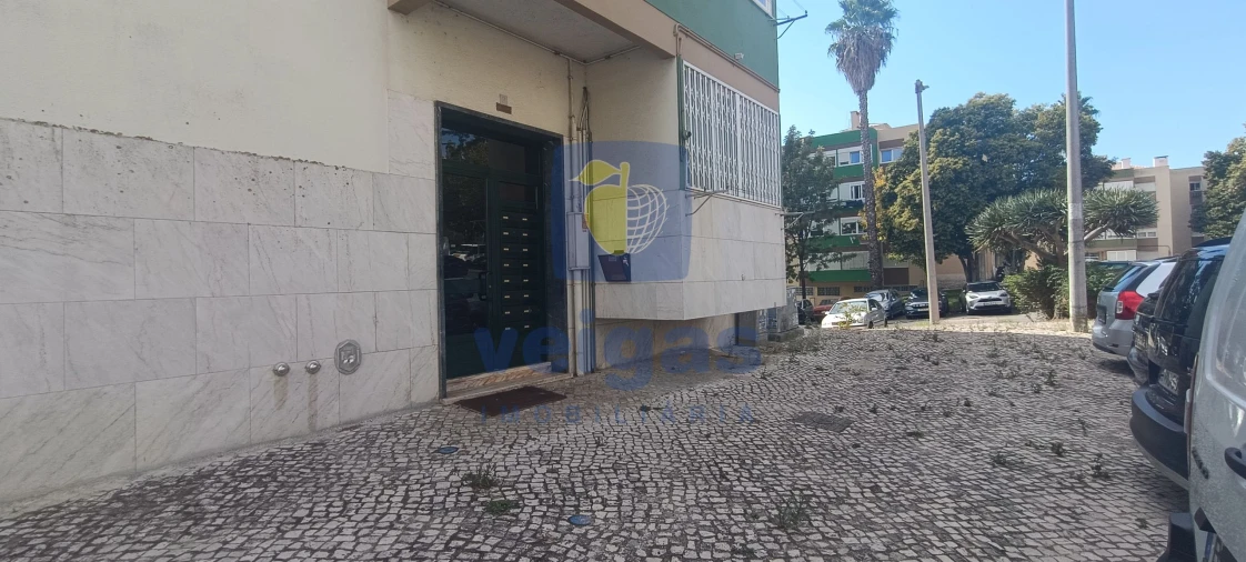 Apartamento T2 para Venda em Odivelas Foto 45