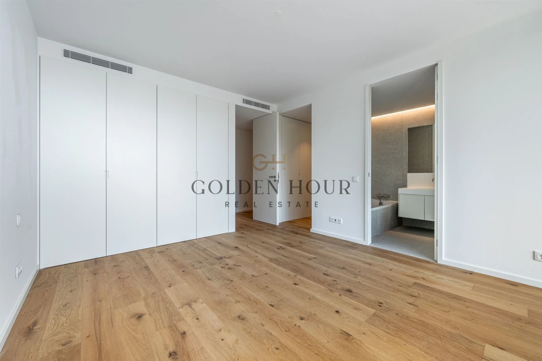 Apartamento T4 para Venda em Mafamude e Vilar do Paraíso Foto 19
