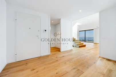 Apartamento T4 para Venda em Mafamude e Vilar do Paraíso