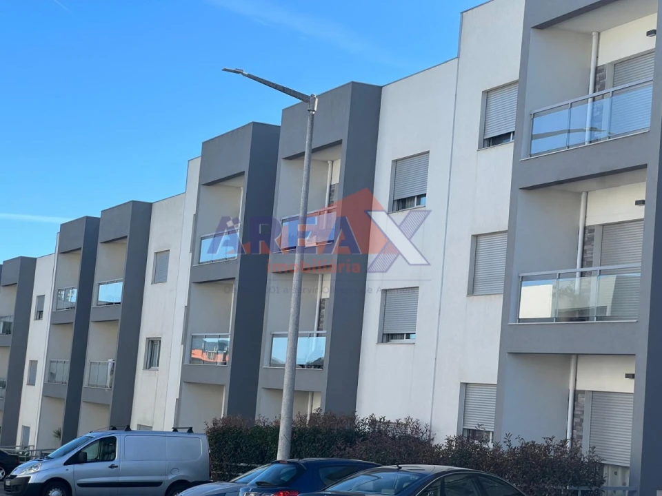 Apartamento T3 para Venda em Loureiro Foto 3