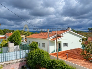 Moradia T4 para Venda em Águeda e Borralha